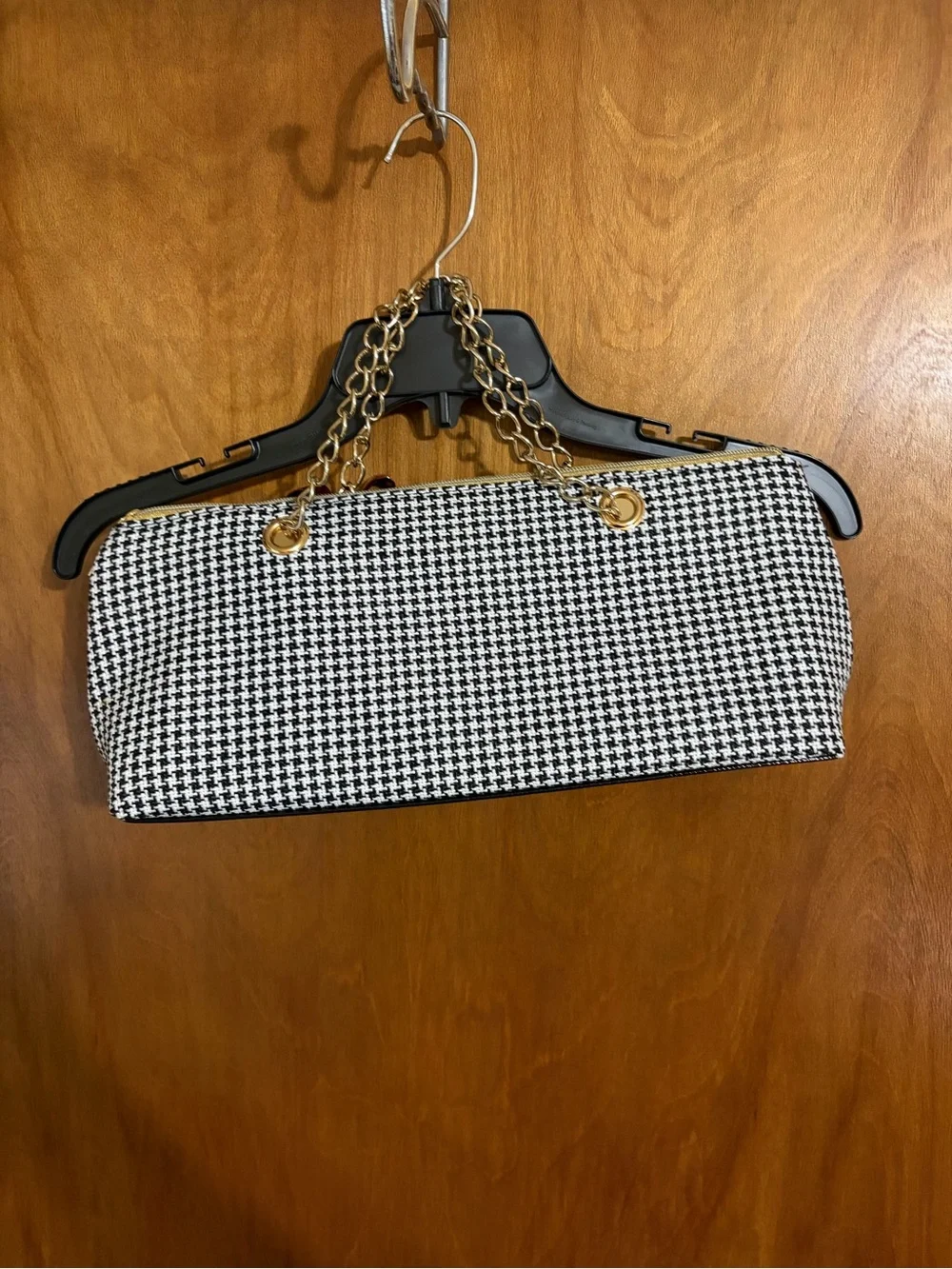 Insulated Wine Bag Clutch - Black & White Houndstooth
